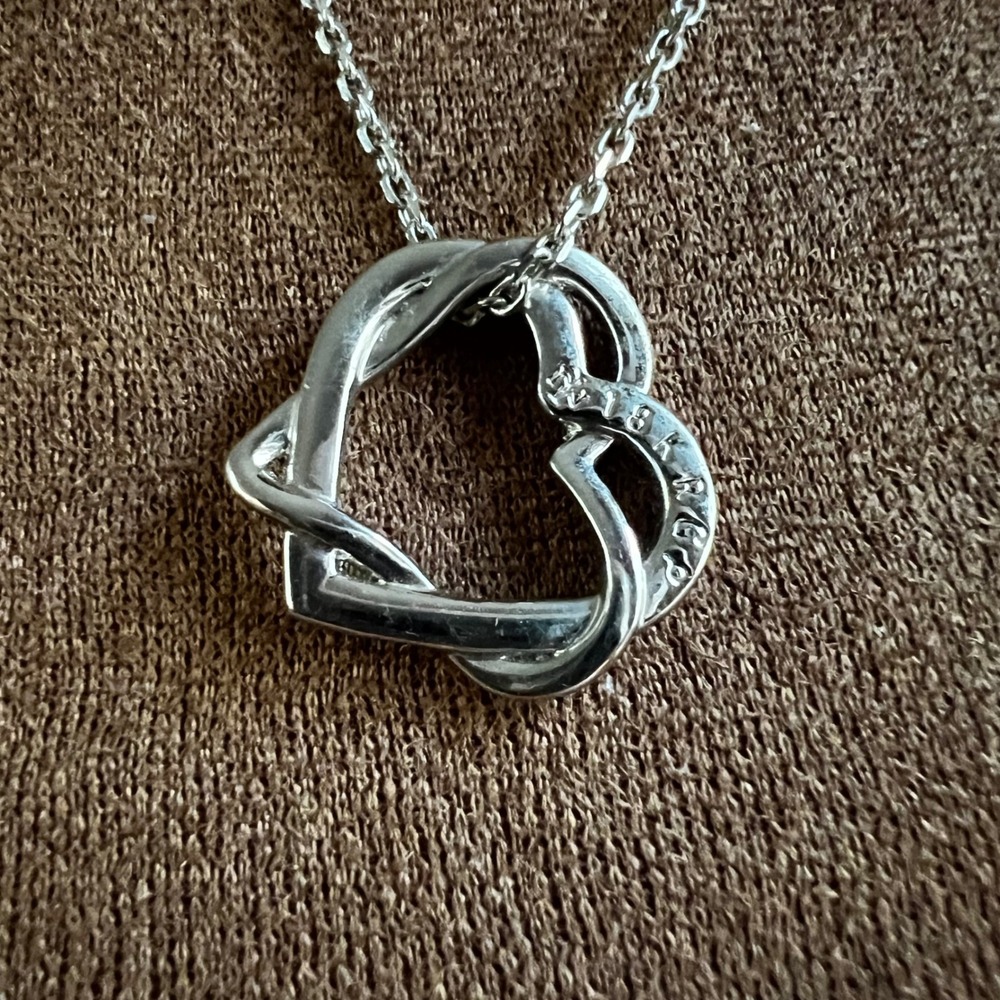 18K White Gold Plated Interlocking Double Heart CZ Necklace‎ 20 inch Romantic